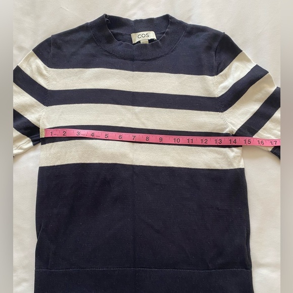 Cos Striped Short Sleeve Navy 100% Cotton Top - Picture 4 of 8